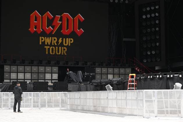 ACDC CONCERT STAGING, A general view of staging ahead of a concert by Australian rock band AC DC at the MCG, in Melbourne, Tuesday, November 11, 2025. ( NO ARCHIVING MELBOURNE VICTORIA AUSTRALIA  Copyright: xJOELxCARRETTx 20251111139077844453