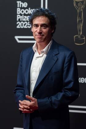 Booker Prize 2025 Award Ceremony in London LONDON, UNITED KINGDOM - NOVEMBER 10: Stephen Mangan attends the Booker Prize 2025 winner ceremony at Old Billingsgate in London, United Kingdom on November 10, 2025. The Booker Prize is the world’s most significant award for the best sustained work of fiction written in English by authors from anywhere in the world and published in the UK or Ireland, which has brought recognition, reward and readership to outstanding fiction for over five decades. Wiktor Szymanowicz Anadolu London United Kingdom. Editorial use only. Please get in touch for any other usage.  Copyright: x2025xAnadoluxWiktorxSzymanowiczx