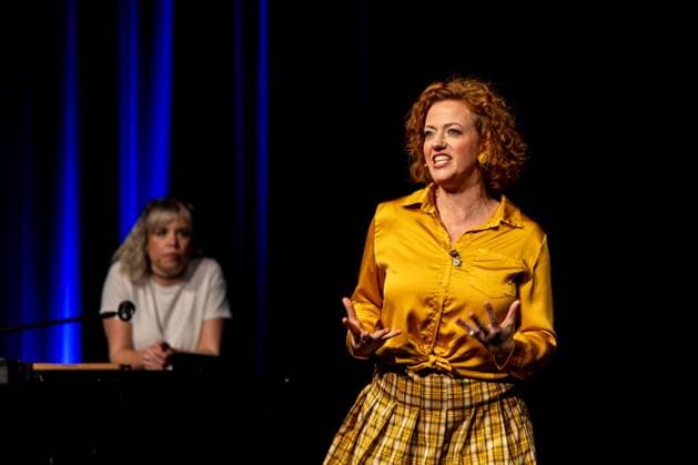Sisters of Comedy Nachgelacht at Haus der Springmaus in Bonn 10 11 2025 Improcomedy Ensemble Mice Girls Christina Stephan and Stefany Dreyer Sisters of Comedy Nachgelacht, Benefit Show at Haus der Springmau Copyright: xBonn.digitalx xMarcxJohnx