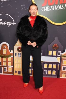 Celebrity arrivals for the premiere of A Very Jonas Christmas Movie at New York City Center Featuring: Jess Val Ortiz Where: New York City, New York, United States When: 10 Nov 2025 Credit: mpi099 MediaPunch INSTARimages EDITORIAL USE ONLY. NOT FOR USE BY NEWSPAPERS BASED IN THE UK. Copyright: xx instar55259271