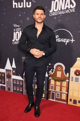 Celebrity arrivals for the premiere of A Very Jonas Christmas Movie at New York City Center Featuring: Nick Barrotta Where: New York City, New York, United States When: 10 Nov 2025 Credit: mpi099 MediaPunch INSTARimages EDITORIAL USE ONLY. NOT FOR USE BY NEWSPAPERS BASED IN THE UK. Copyright: xx instar55259284