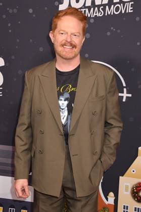Celebrity arrivals for the premiere of A Very Jonas Christmas Movie at New York City Center Featuring: Jesse Tyler Ferguson Where: New York City, New York, United States When: 10 Nov 2025 Credit: mpi099 MediaPunch INSTARimages EDITORIAL USE ONLY. NOT FOR USE BY NEWSPAPERS BASED IN THE UK. Copyright: xx instar55259304