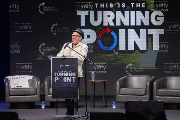 November 10, 2025, Berkeley, Ca, USA: Comedian and actor Rob Schneider speaks during the Turning Point USA tour at the UC Berkeley on Monday, Nov. 10, 2025, in Berkeley. The group was founded by late conservative activist Charlie Kirk. Berkeley USA - ZUMAj89_ 20251110_zaf_j89_027 Copyright: xPaulxKitagakixJr.x
