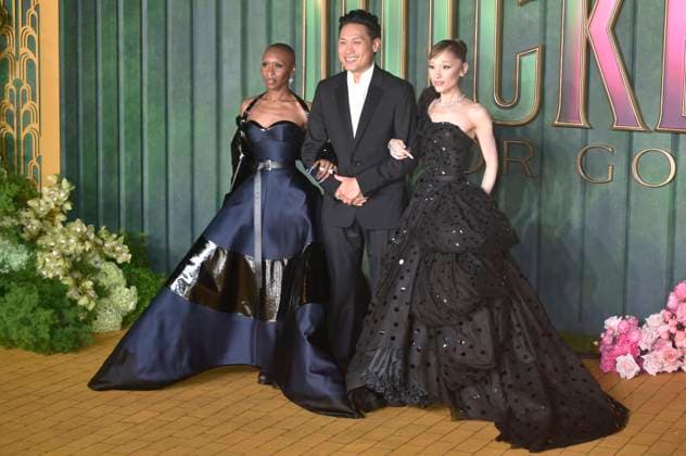 European Premiere of Wicked For Good at Cineworld, Leicester Square, London. - 10 November 2025. (L-R) Cynthia Erivo, Jon M Chu and Ariana Grande attend the European Premiere of Wicked For Good at Cineworld in Leicester Square, 5-6 Leicester Square, London WC2H 7NA on Monday 10 November 2025., Credit:Sue Andrews Avalon Leicester Square, London WC2H 7NA, London  Copyright: xSuexAndrewsx xAvalonx 1051725491