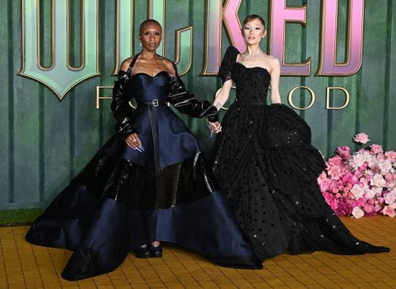 The European Premiere of Wicked For Good - London London, UK. November 10th, 2025. Cynthia Erivo and Ariana Grande at the European Premiere of Wicked For Good, Leicester Square. Photo by Stuart Hardy ABACAPRESS.COM London London  Copyright: xStuartxHardy ABACAPRESS.COMx