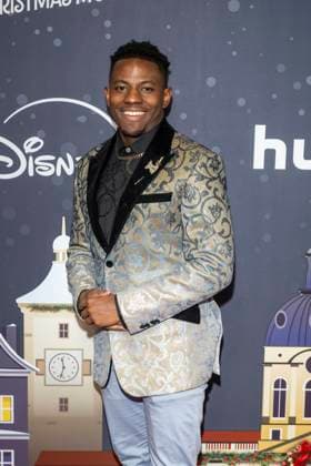 November 10, 2025, New York, United States: Brandon Gilpin attends Disney+ s A Very Jonas Christmas Movie New York Premiere at New York City Center. New York United States - ZUMAs197 20251110_aaa_s197_352 Copyright: xRonxAdarx