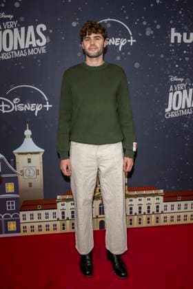 November 10, 2025, New York, United States: Mattias Ferrell attends Disney+ s A Very Jonas Christmas Movie New York Premiere at New York City Center. New York United States - ZUMAs197 20251110_aaa_s197_392 Copyright: xRonxAdarx