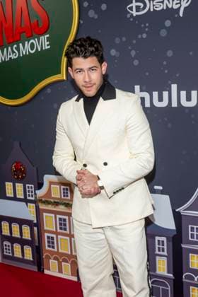 November 10, 2025, New York, United States: Nick Jonas attends Disney+ s A Very Jonas Christmas Movie New York Premiere at New York City Center. New York United States - ZUMAs197 20251110_aaa_s197_408 Copyright: xRonxAdarx