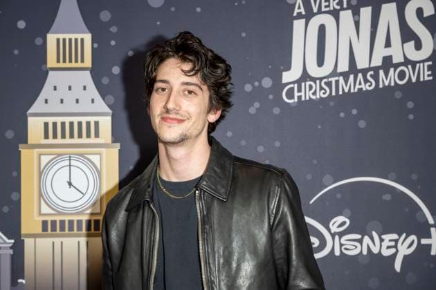 November 10, 2025, New York, United States: Milo Manheim attends Disney+ s A Very Jonas Christmas Movie New York Premiere at New York City Center. New York United States - ZUMAs197 20251110_aaa_s197_438 Copyright: xRonxAdarx