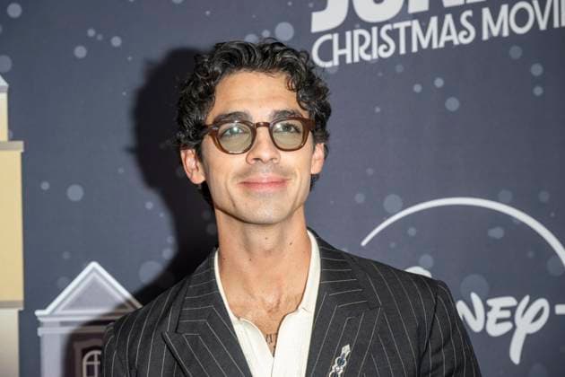 November 10, 2025, New York, United States: Joe Jonas attends Disney+ s A Very Jonas Christmas Movie New York Premiere at New York City Center. New York United States - ZUMAs197 20251110_aaa_s197_445 Copyright: xRonxAdarx