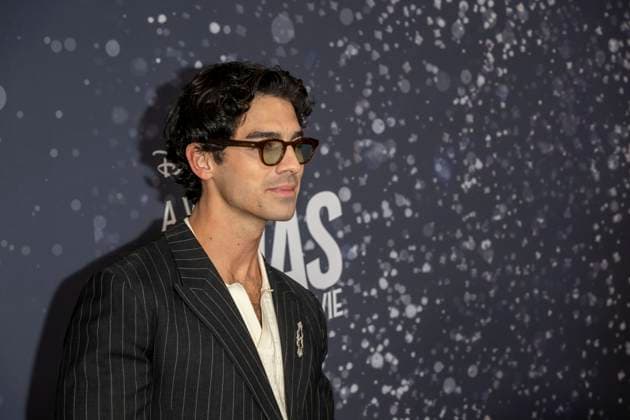 November 10, 2025, New York, United States: Joe Jonas attends Disney+ s A Very Jonas Christmas Movie New York Premiere at New York City Center. New York United States - ZUMAs197 20251110_aaa_s197_450 Copyright: xRonxAdarx