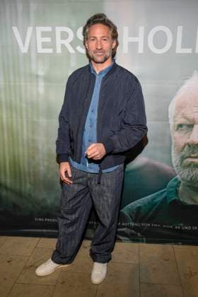 abb Verschollen Benjamin Sadler actor at the preview of the new investigative ARD feature film VERSCHOLLEN by writer director Daniel Harrich at ARD Hauptstadtstudio on 10 11 2025 in Berlin Berlin Germany