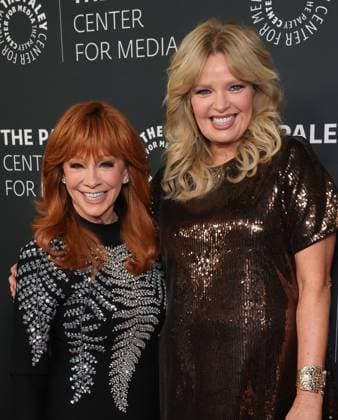 10 November 2025 - Beverly Hills, California - Reba McEntire, Melissa Peterman. The 2025 Annual Paley Honors Fall Gala held at The Beverly Hilton. Beverly Hills USA - ZUMAa123 20251110_zaa_a123_033 Copyright: xADx
