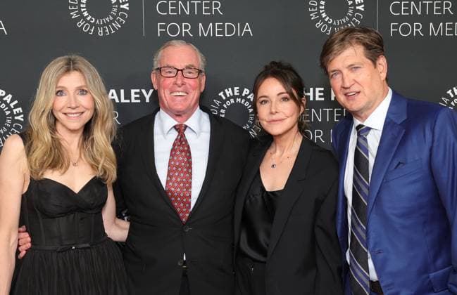 10 November 2025 - Beverly Hills, California - Sarah Chalke, John C. McGinley ,Christa Miller, Bill Lawrence. The 2025 Annual Paley Honors Fall Gala held at The Beverly Hilton. Beverly Hills USA - ZUMAa123 20251110_zaa_a123_072 Copyright: xADx