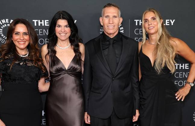 10 November 2025 - Beverly Hills, California - Sharona Nazarian, Maureen J. Reidy, Ynon Kreiz, Anat Fabrikant. The 2025 Annual Paley Honors Fall Gala held at The Beverly Hilton. Beverly Hills USA - ZUMAa123 20251110_zaa_a123_117 Copyright: xADx