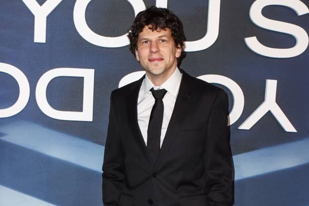 New York Premiere Of Lionsgate s Now You See Me: Now You Don t American actor, writer, director, and playwright Jesse Eisenberg arrives at the New York Premiere Of Lionsgate s Now You See Me: Now You Don t held at The Lighthouse at Chelsea Piers in Manhattan, New York City, New York, United States. The Lighthouse at Chelsea Piers, Manhattan, New York City, New York, USA New York United States Copyright: xImagexPressxAgencyx originalFilename: collin-newyorkp251111_npeCD.jpg