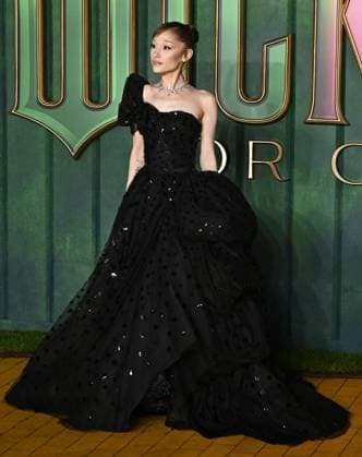 Ariana Grande attends Wicked: For Good European Premiere at Cineworld Leicester Square in London, England. UK. Monday 10th November 2025 Copyright: xJamesxWarrenx adzj8039