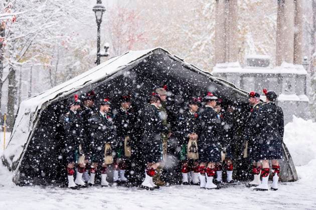 November 11, 2025, Montreal, Pq, CANADA: The BlackWatch regiment of the Canadian Army gather during a Remembrance Day ceremony, in Montreal, Tuesday, Nov. 11, 2025. Montreal CANADA  - ZUMAc35_ 20251111_zaf_c35_086 Copyright: xChristopherxKatsarovx