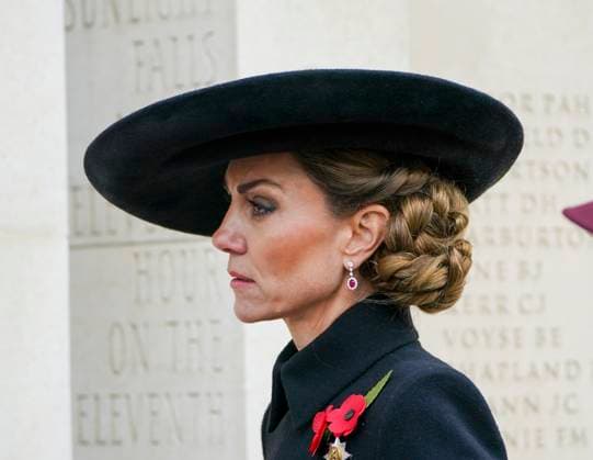 . 11 11 2025. United Kingdom. Kate Middleton, the Princess of Wales, at the Armistice Day service at the National Memorial Arboretum, United Kingdom  xi-Imagesx Poolx IIM-26367-0107