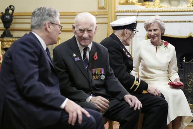Royal reception for veterans at Windsor Castle Prime Minister Sir Keir Starmer at a reception for veterans who served in the Pacific during the Second World War, part of the commemorations marking the 80th anniversary of VJ Day, at Windsor Castle, Berkshire. Picture date: Tuesday November 11, 2025., Credit:Andrew Matthews Avalon UK, Windsor  Copyright: xAndrewxMatthewsx xAvalonx 1051874663