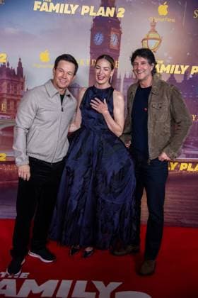 The Family Plan 2 World Premiere - Arrivals LONDON, UNITED KINGDOM - NOVEMBER 11: Michelle Monaghan and Mark Wahlberg attend The Family Plan 2 World Premiere at the Curzon Mayfair on November 11, 2025. Loredana Sangiuliano Anadolu London United Kingdom. Editorial use only. Please get in touch for any other usage.  Copyright: x2025xAnadoluxLoredanaxSangiulianox