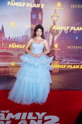 The Family Plan 2 World Premiere - Arrivals LONDON, UNITED KINGDOM - NOVEMBER 11: Zoe Colletti attends The Family Plan 2 World Premiere at the Curzon Mayfair on November 11, 2025 Loredana Sangiuliano Anadolu London United Kingdom. Editorial use only. Please get in touch for any other usage.  Copyright: x2025xAnadoluxLoredanaxSangiulianox