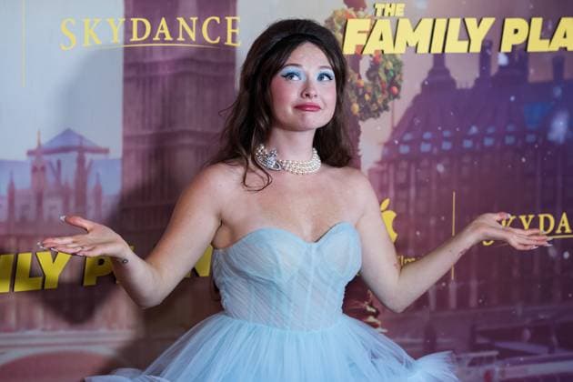 November 11, 2025, London, England, United Kingdom: ZOE COLLETTI attends the World Premiere of The Family Plan 2 at Curzon Mayfair in London. London United Kingdom - ZUMAs371 20251111_zip_s371_010 Copyright: xWiktorxSzymanowiczx