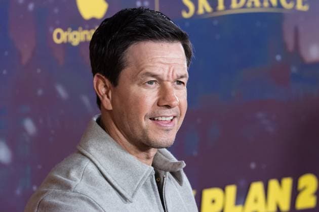November 11, 2025, London, England, United Kingdom: MARK WAHLBERG attends the World Premiere of The Family Plan 2 at Curzon Mayfair in London. London United Kingdom - ZUMAs371 20251111_zip_s371_042 Copyright: xWiktorxSzymanowiczx