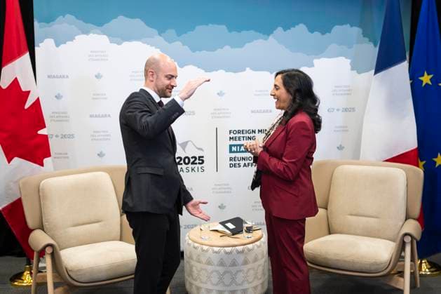 November 11, 2025, Niagara-On-The-Lake, On, Canada: Foreign Affairs Minister Anita Anand greets Minister for Europe and Foreign Affairs of France Jean-Noel Barrot ahead of a bilateral meeting during the G7 Foreign Ministers Meeting in Niagara-on-the-Lake, Ont., on Tuesday, November 11, 2025. Niagara-On-The-Lake Canada  - ZUMAc35_ 20251111_zaf_c35_257 Copyright: xNickxIwanyshynx