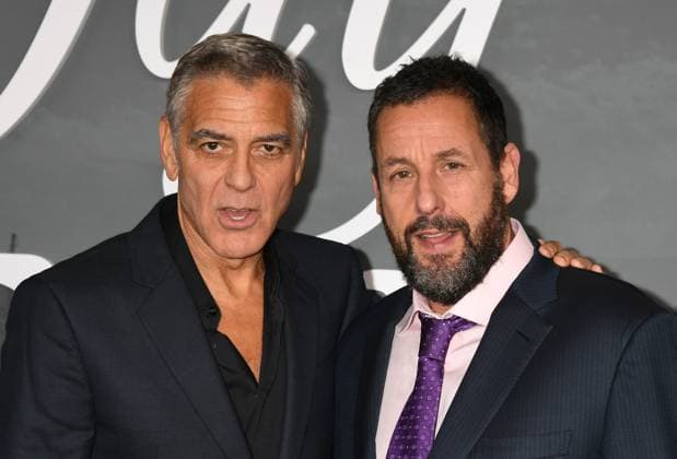LOS ANGELES, CA- NOVEMBER 11: George Clooney and Adam Sandler at the Los Angeles premiere of Netflix s Jay Kelly at The Egyptian Theatre Hollywood on November 11, 2025 in Los Angeles, California. Copyright: xJeffreyxMayerx