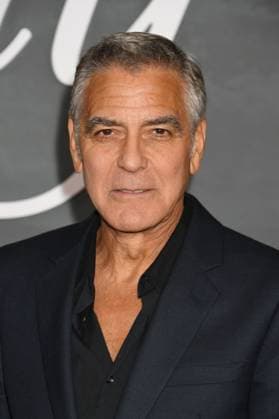 LOS ANGELES, CA- NOVEMBER 11: George Clooney at the Los Angeles premiere of Netflix s Jay Kelly at The Egyptian Theatre Hollywood on November 11, 2025 in Los Angeles, California. Copyright: xJeffreyxMayerx