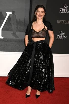 LOS ANGELES, CA- NOVEMBER 11: Eve Hewson at the Los Angeles premiere of Netflix s Jay Kelly at The Egyptian Theatre Hollywood on November 11, 2025 in Los Angeles, California. Copyright: xJeffreyxMayerx