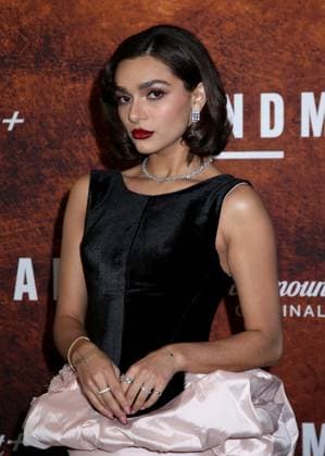 Paramount+ s Landman Season 2 Premiere Paulina Chavez attending Paramount+ s Landman Season 2 Premiere held at Alice Tully Hall on November 11, 2025 in New York City, NY New York City Alice Tully Hall NY USA Copyright: xStevenxBergman AFF-USA.COMx
