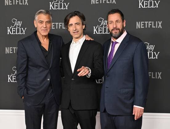 ˜Jay Kelly™ LA Premiere George Clooney, Noah Baumbach and Adam Sandler arriving to the Los Angeles premiere of Jay Kelly at the Egyptian Theatre on November 11, 2025 in Hollywood, Ca. Hollywood Egyptian Theatre California USA Copyright: xLisaxOConnor xAFF-USA.COMx