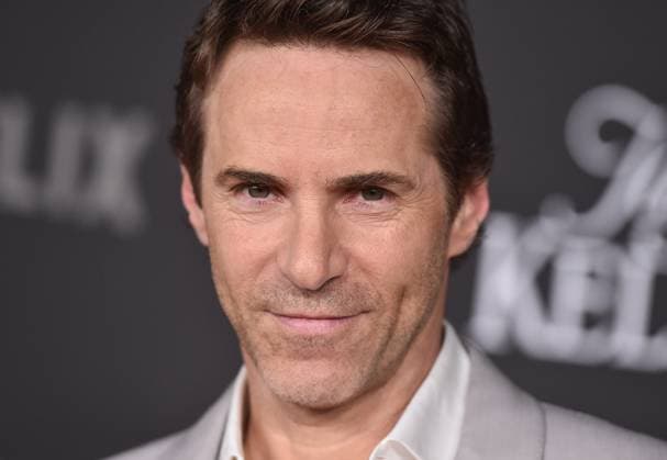 ˜Jay Kelly™ LA Premiere Alessandro Nivola arriving to the Los Angeles premiere of Jay Kelly at the Egyptian Theatre on November 11, 2025 in Hollywood, Ca. LISA OConnor AFF-USA.COM Hollywood Egyptian Theatre California USA Copyright: xLISAxOConnor xAFF-USA.COMx