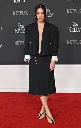 ˜Jay Kelly™ LA Premiere Riley Keough arriving to the Los Angeles premiere of Jay Kelly at the Egyptian Theatre on November 11, 2025 in Hollywood, Ca. LISA OConnor AFF-USA.COM Hollywood Egyptian Theatre California USA Copyright: xLISAxOConnor xAFF-USA.COMx