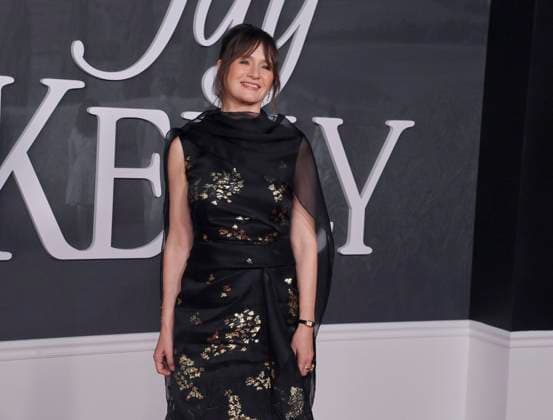 Writer and actress Emily Mortimer attends the premiere of Netflix s dramatic comedy Jay Kelly at the Egyptian Theatre in the Hollywood section of Los Angeles on Tuesday, November 11, 2025. Storyline: Famous movie actor Jay Kelly embarks on a journey of self-discovery, confronting his past and present with his devoted manager Ron. Poignant and humor-filled, pitched at the intersection of regrets and glories.  LAP2025111122 JIMxRUYMEN