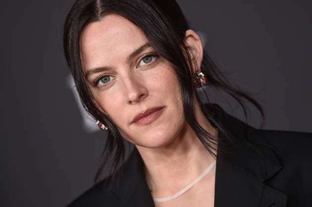 ˜Jay Kelly™ LA Premiere Riley Keough arriving to the Los Angeles premiere of Jay Kelly at the Egyptian Theatre on November 11, 2025 in Hollywood, Ca. LISA OConnor AFF-USA.COM Hollywood Egyptian Theatre California USA Copyright: xLISAxOConnor xAFF-USA.COMx