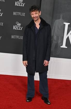 ˜Jay Kelly™ LA Premiere James Frain arriving to the Los Angeles premiere of Jay Kelly at the Egyptian Theatre on November 11, 2025 in Hollywood, Ca. LISA OConnor AFF-USA.COM Hollywood Egyptian Theatre California USA Copyright: xLISAxOConnor xAFF-USA.COMx