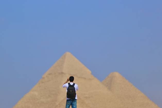 Contemporary Art Exhibition in Giza Pyramids GIZA, EGYPT - NOVEMBER 11: A view from the Forever Is Now contemporary art exhibition held near the Pyramids of Giza in Egypt on November 11, 2025. Featuring artists from different countries, the exhibition will continue to welcome visitors until December 6. Fareed Kotb Anadolu Giza Egypt. Editorial use only. Please get in touch for any other usage.  Copyright: x2025xAnadoluxFareedxKotbx