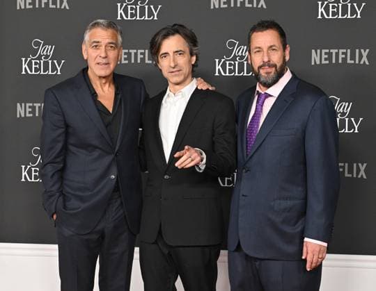 ˜Jay Kelly™ LA Premiere George Clooney, Noah Baumbach and Adam Sandler arriving to the Los Angeles premiere of Jay Kelly at the Egyptian Theatre on November 11, 2025 in Hollywood, Ca. LISA OConnor AFF-USA.COM Hollywood Egyptian Theatre California USA Copyright: xLISAxOConnor xAFF-USA.COMx