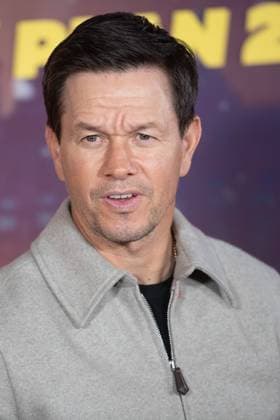 The Family Plan 2 World Premiere Arrivals at Curzon Mayfair, London, UK Mark Wahlberg attends The Family Plan 2 World Premiere at Curzon Mayfair, London, England, UK on Tuesday 11 November, 2025., Credit:Justin Ng Avalon UK, England, London, Curzon Mayfair Copyright: xJustinxNgx xAvalonx 1051890812