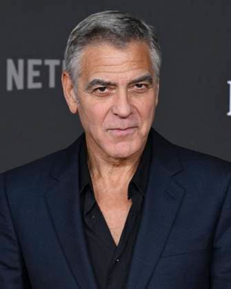 November 11, 2025, Hollywoood, California, USA: American actor, filmmaker, activist, and humanitarian GEORGE CLOONEY attends Los Angeles red carpet premiere of Jay Kelly Hollywoood USA - ZUMAb173 20251111_aap_b173_002 Copyright: xBillyxBennightx