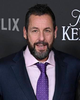 November 11, 2025, Hollywoood, California, USA: American actor and comedian ADAM SANDLER attends Los Angeles red carpet premiere of Jay Kelly Hollywoood USA - ZUMAb173 20251111_aap_b173_005 Copyright: xBillyxBennightx