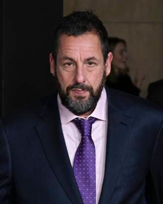 November 11, 2025, Hollywoood, California, USA: American actor and comedian ADAM SANDLER attends Los Angeles red carpet premiere of Jay Kelly Hollywoood USA - ZUMAb173 20251111_aap_b173_023 Copyright: xBillyxBennightx