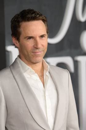 Jay Kelly LA Premiere - Los Angeles, USA LOS ANGELES, USA. November 11, 2025: Alessandro Nivola at the LA premiere for Netflix s Jay Kelly at the Egyptian Theatre. Los Angeles CA USA  Copyright: xPaulxSmith Featureflashx