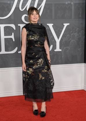 Jay Kelly LA Premiere - Los Angeles, USA LOS ANGELES, USA. November 11, 2025: Emily Mortimer at the LA premiere for Netflix s Jay Kelly at the Egyptian Theatre. Los Angeles CA USA  Copyright: xPaulxSmith Featureflashx