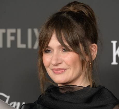Jay Kelly LA Premiere - Los Angeles, USA LOS ANGELES, USA. November 11, 2025: Emily Mortimer at the LA premiere for Netflix s Jay Kelly at the Egyptian Theatre. Los Angeles CA USA  Copyright: xPaulxSmith Featureflashx