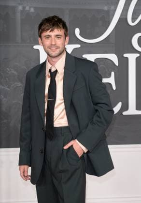 Jay Kelly LA Premiere - Los Angeles, USA LOS ANGELES, USA. November 11, 2025: Charlie Rowe at the LA premiere for Netflix s Jay Kelly at the Egyptian Theatre. Los Angeles CA USA  Copyright: xPaulxSmith Featureflashx