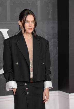 Jay Kelly LA Premiere - Los Angeles, USA LOS ANGELES, USA. November 11, 2025: Riley Keough at the LA premiere for Netflix s Jay Kelly at the Egyptian Theatre. Los Angeles CA USA  Copyright: xPaulxSmith Featureflashx